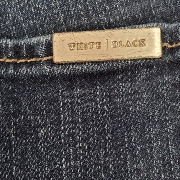 White House/Black Market Jeans-size Medium/Regular. Skinny Ankle - Picture 4 of 4